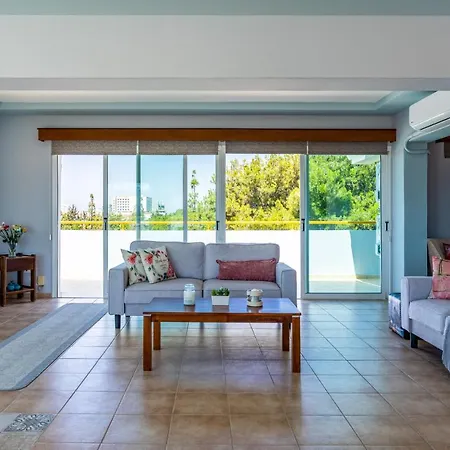 Διαμέρισμα Melograno 3-br W/ Terrace In *