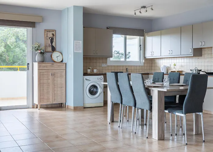 Melograno 2-br & Terrace In Appartamento Larnaca