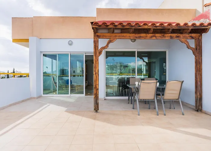 Апартаменты Melograno 2-br & Terrace In *